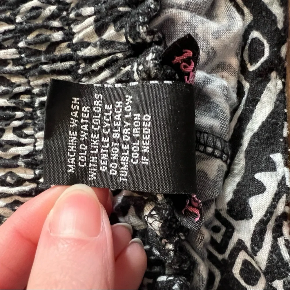 Joe Benbasset Black and White Diamond Pattern A-Line Skirt - Picture 3 of 6
